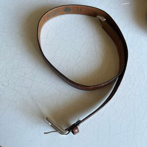 Dockers vintage leathers croc texture belt silver buckle and end size 32